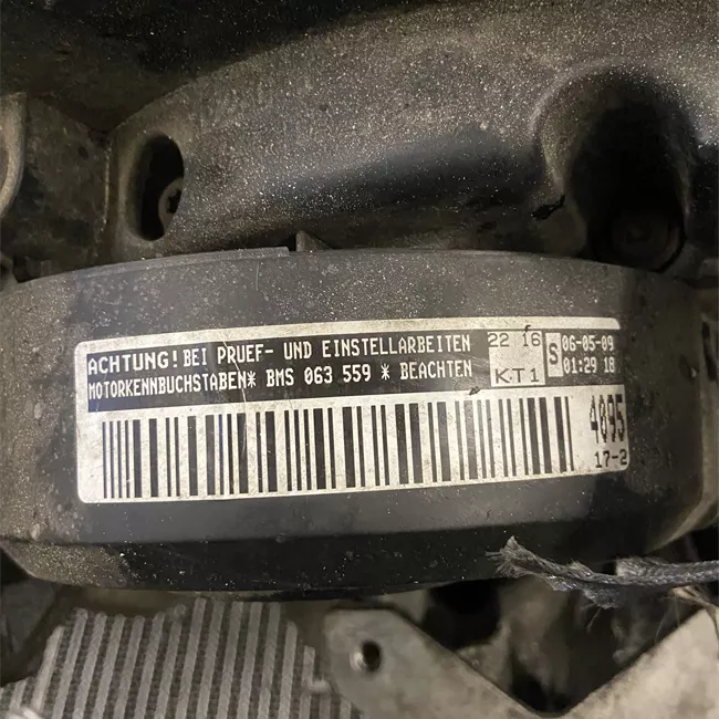 Motore semicompleto rotazionale