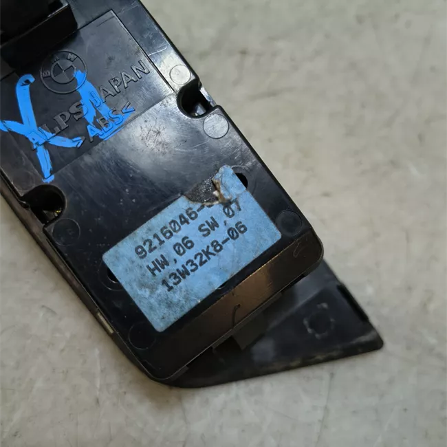 Blocco comandi alzacristalli e retrovisori esterno