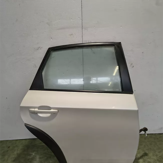 Porta posteriore destra