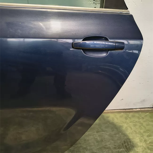 Porta posteriore sinistra