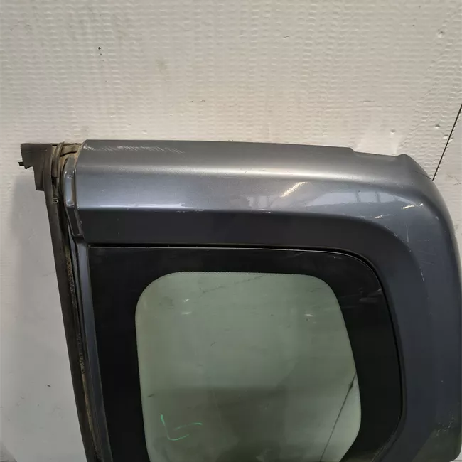 Porta carico posteriore a battente destra Vetrata