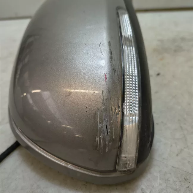 Retrovisore esterno regolazione elettrica destro con luce di orientamento