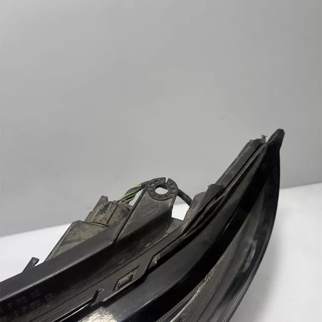 Proiettore sinistro FM VSS 108