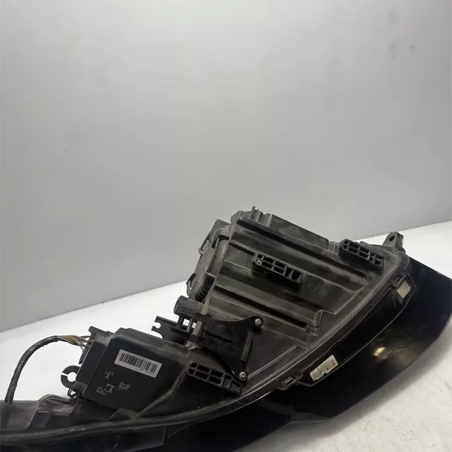 Proiettore sinistro FM VSS 108