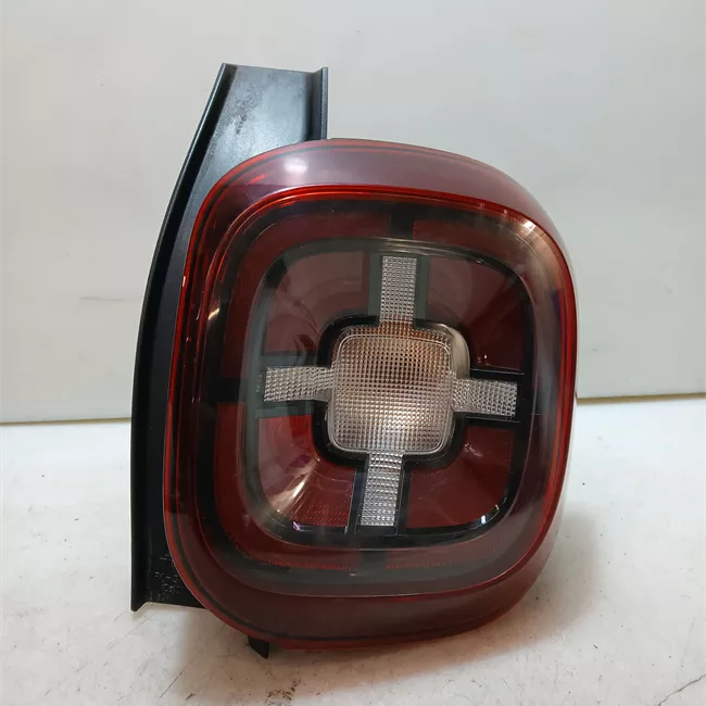 Fanale posteriore destro