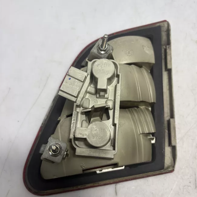 Fanale posteriore parte interno sinistro con pacchiusura Cromo