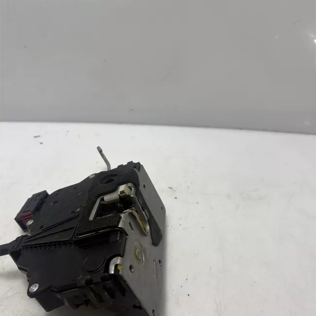 Serratura porta anteriore destra