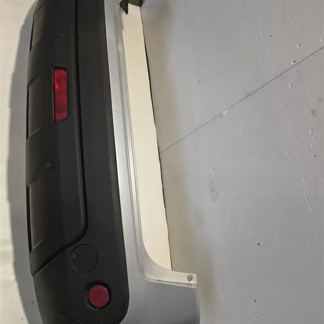 Paraurti posteriore con sensore parcheggio