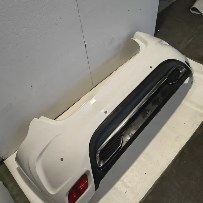 Paraurti posteriore senza sorvegl.angolo morto primer