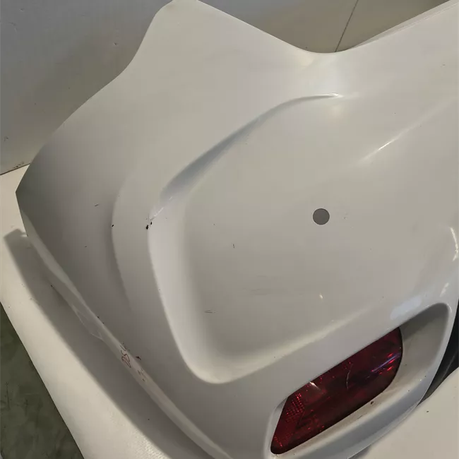 Paraurti posteriore senza sorvegl.angolo morto primer