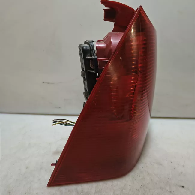 Fanale posteriore sinistro