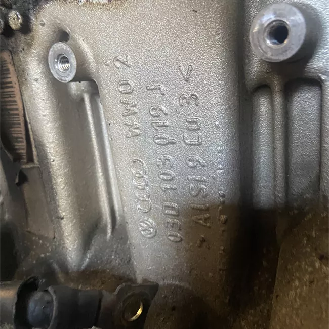 Motore semicompleto rotazionale