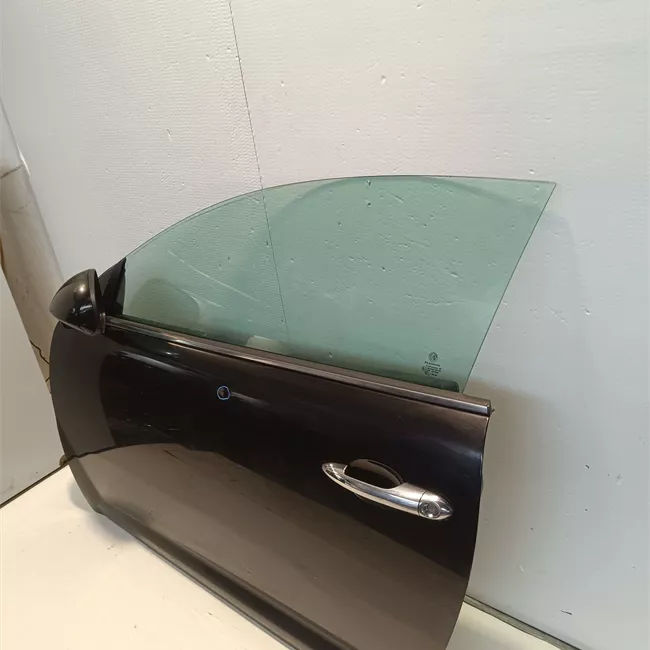 Porta anteriore sinistra