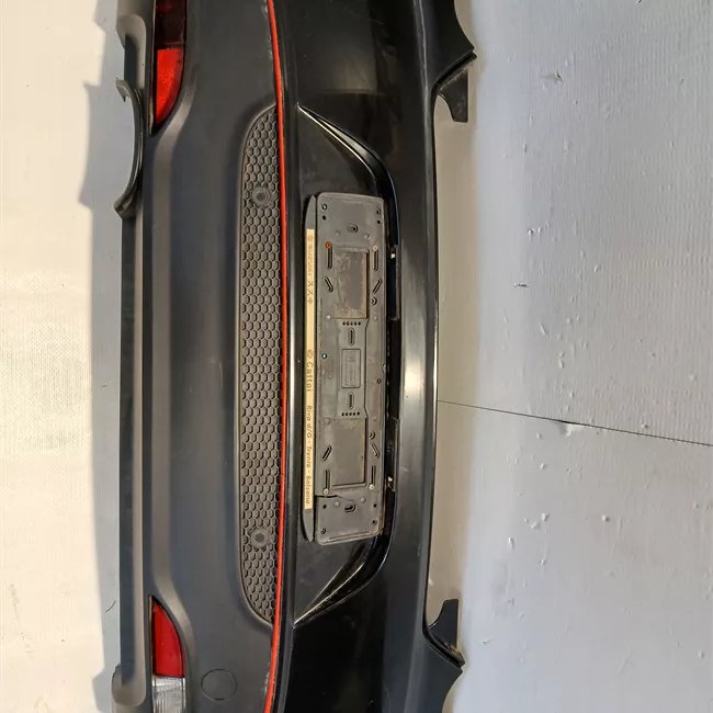 Paraurti posteriore con sensori parcheggio primer