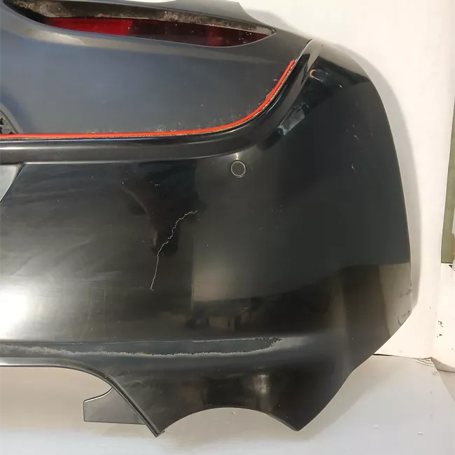 Paraurti posteriore con sensori parcheggio primer