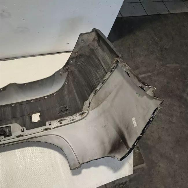 Paraurti posteriore superiore primer