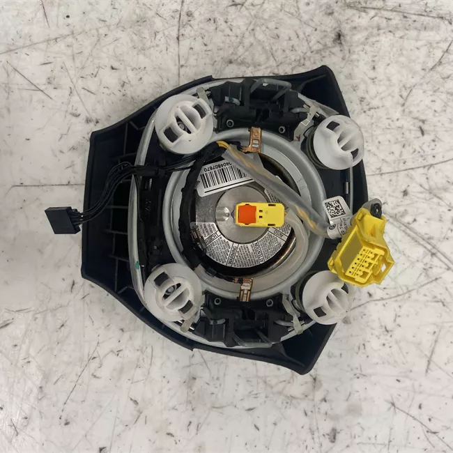 Dispositivo airbag lato guida con interruttore telecomando radio e telefono nero