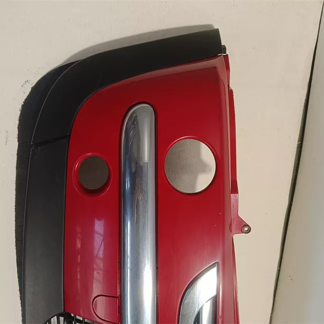 Paraurti anteriore verniciato