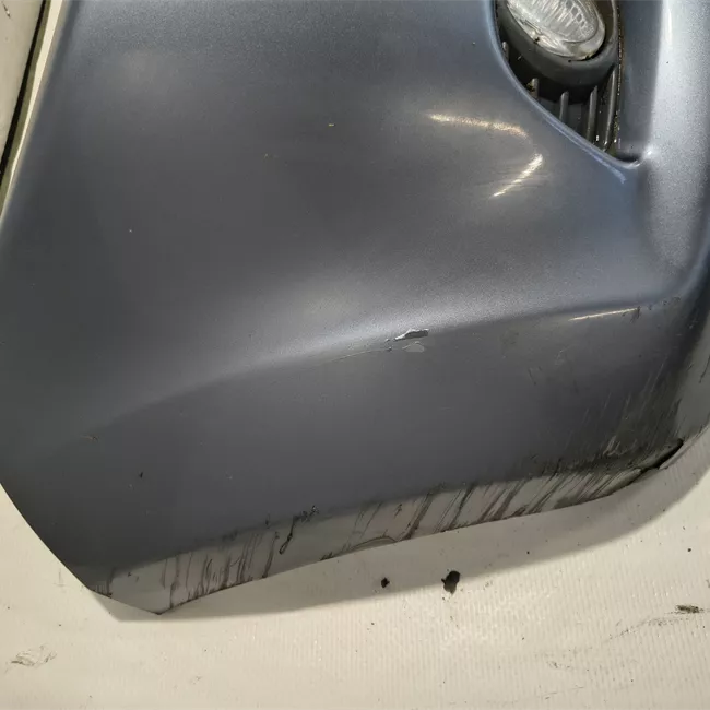Paraurti anteriore con over fender