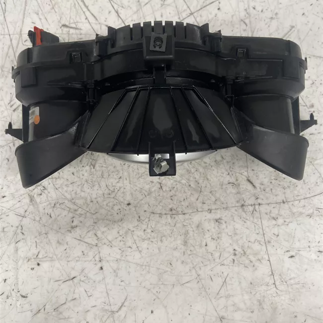 Quadro strumenti completo con displaty molutifunzione
