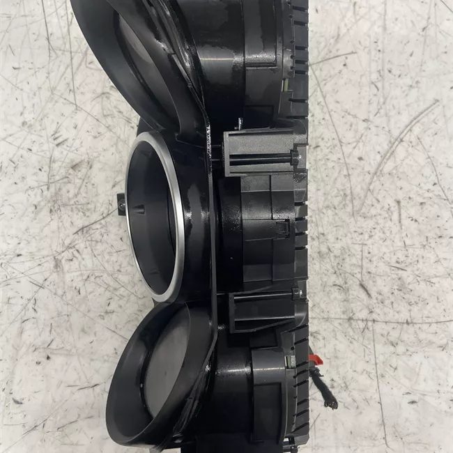 Quadro strumenti completo con displaty molutifunzione