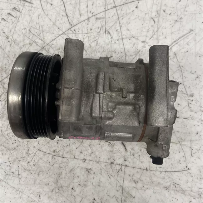 Compressore aria condizionata rotazionale