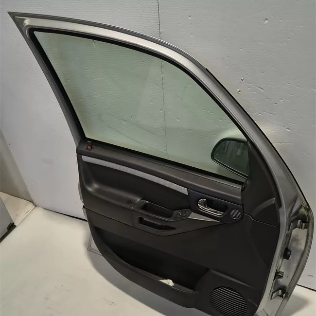 Porta anteriore sinistra