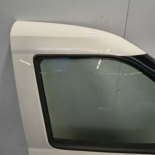 Porta anteriore destra