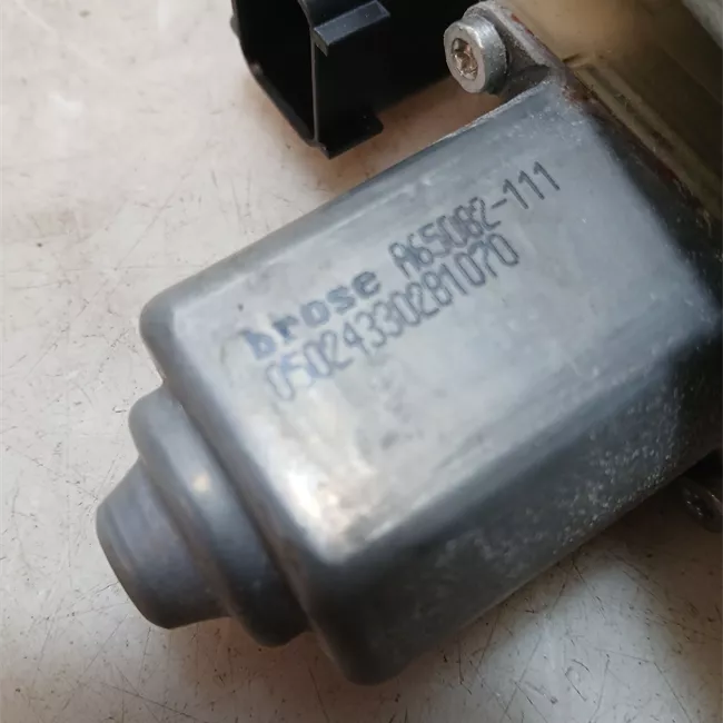 Alzacristallo elettrico porta posteriore destro con motorino