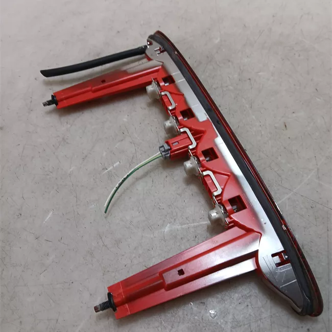 Fanale stop supplementare lunotto fisso