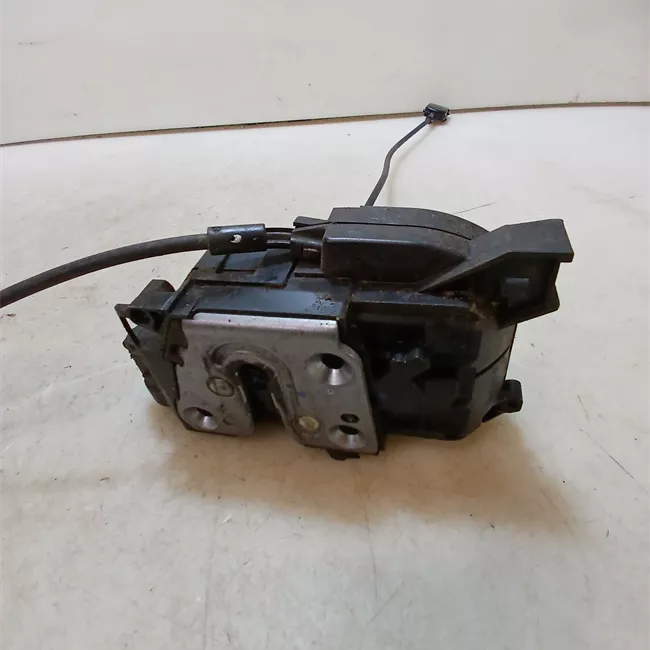 Serratura porta anteriore destra con bloccaggio elettromagnetico