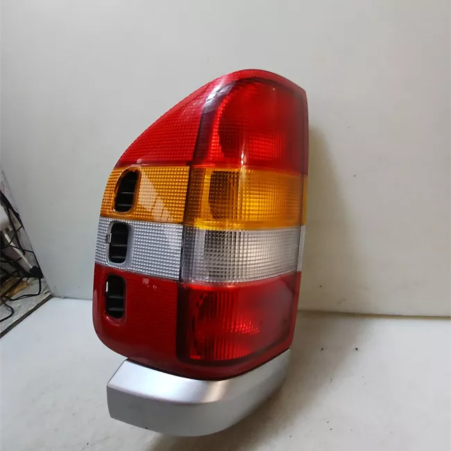 Fanale posteriore destro