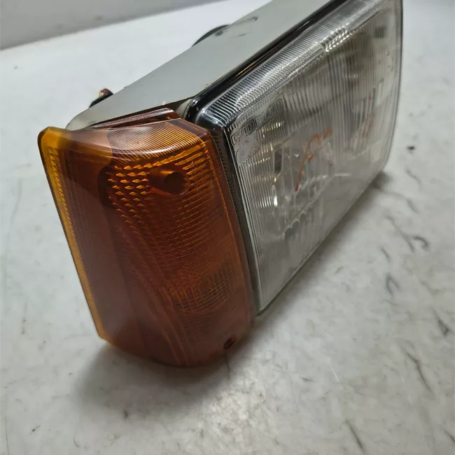 Proiettore destro CARELLO Arancio
