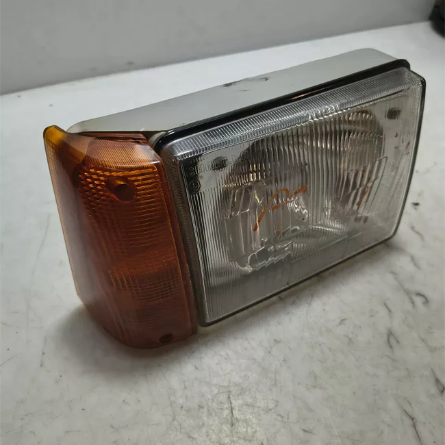 Proiettore destro CARELLO Arancio