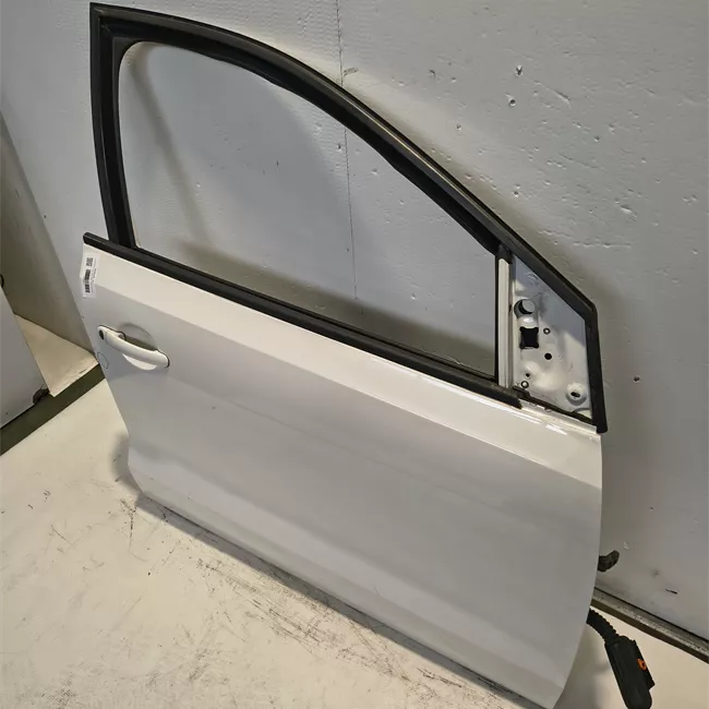 Porta anteriore destra