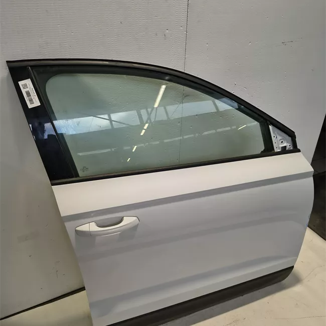 Porta anteriore destra