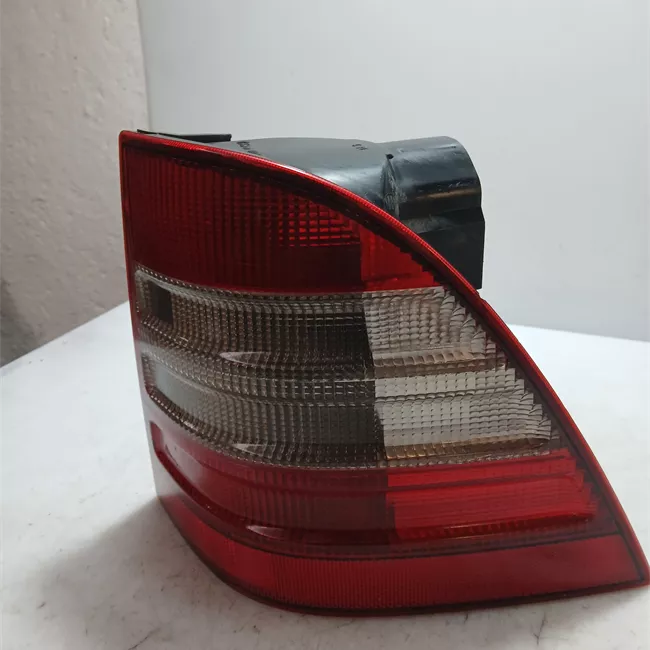 Fanale posteriore destro t.A289559<