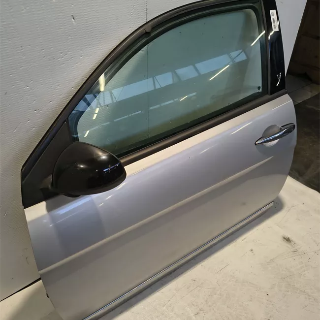 Porta anteriore sinistra