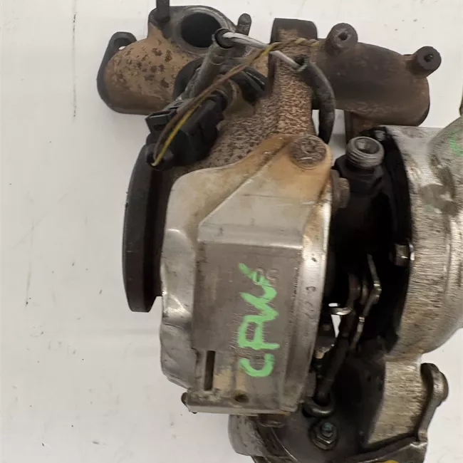 Turbocompressore con collettore scarico