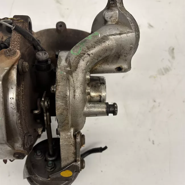 Turbocompressore con collettore scarico