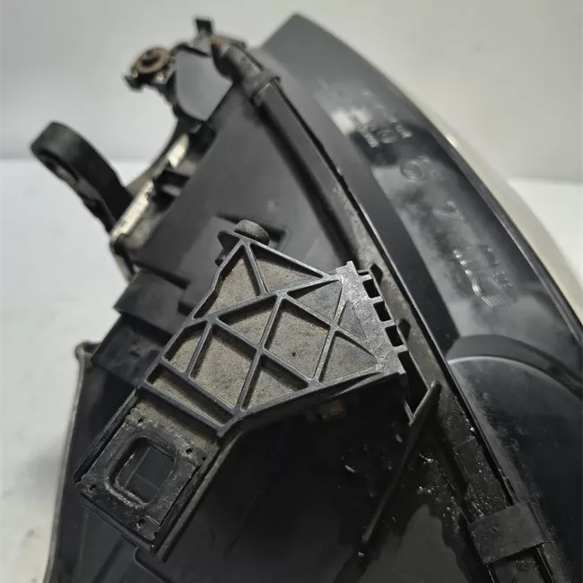 Proiettore destro Xeno