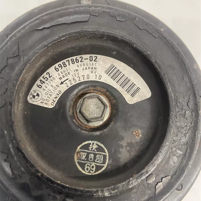Compressore aria condizionata emissioni CO2