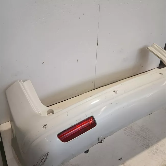 Paraurti posteriore con sensori parcheggio Primer