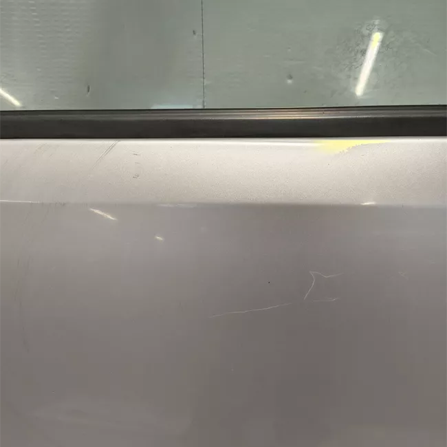 Porta anteriore sinistra