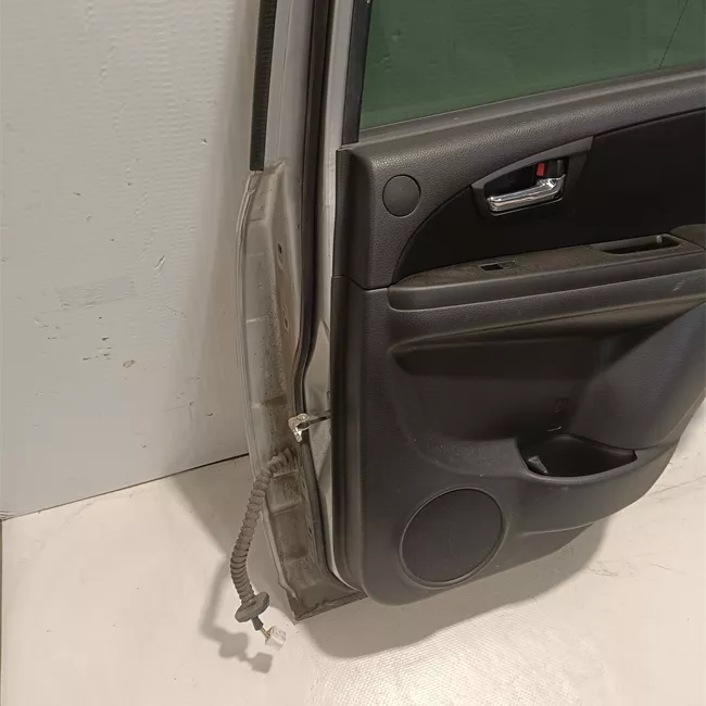 Porta posteriore destra