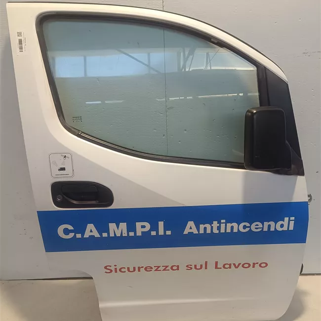 Porta anteriore destra