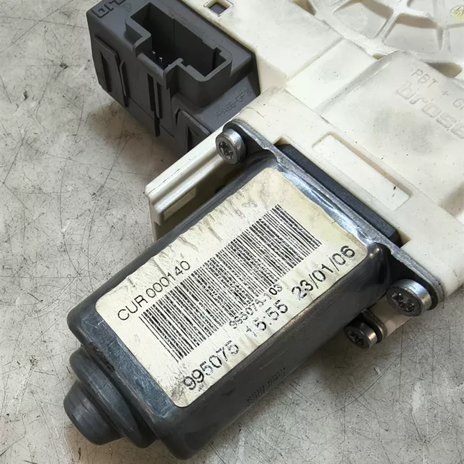 Motorino alzacristallo porta anteriore destro t. 6A999999<
