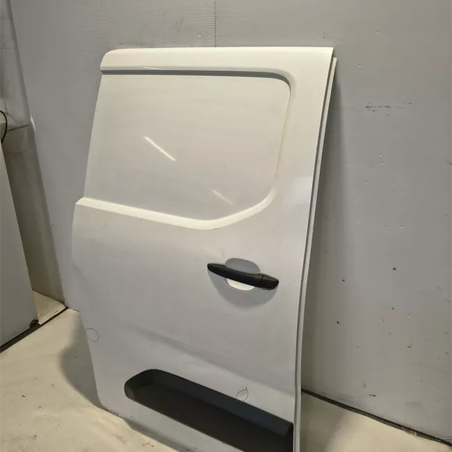 Porta posteriore destra