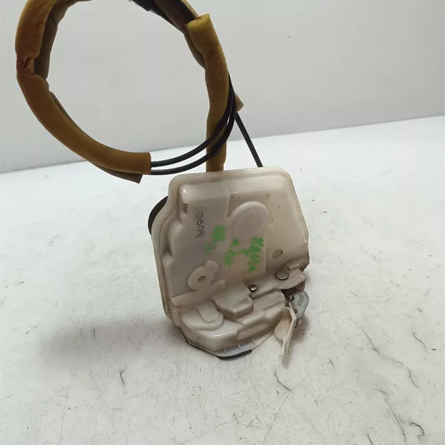 Serratura porta anteriore destra