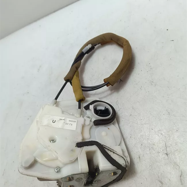 Serratura porta anteriore destra
